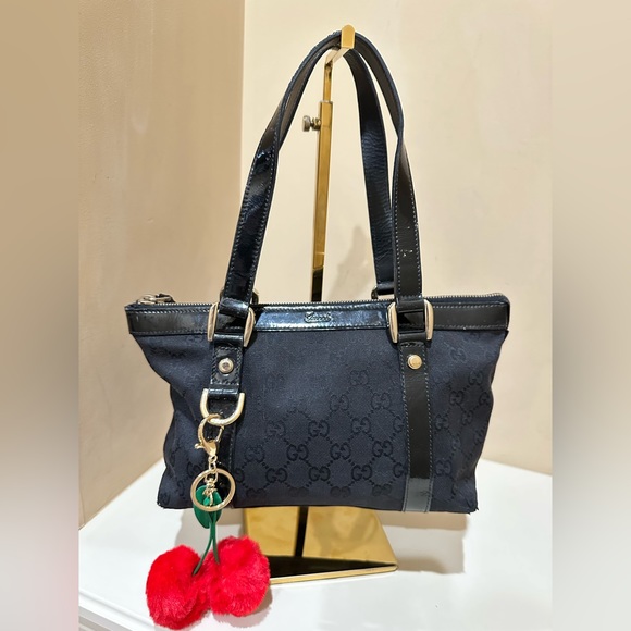 Gucci GG Canvas Abbey D-ring Bag - Very Good Condition - Picture 4 of 10